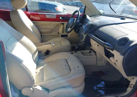 2008 Volkswagen New Beetle Se z USA, uszkodzony, nr VIN 3VWRF31Y98M408000